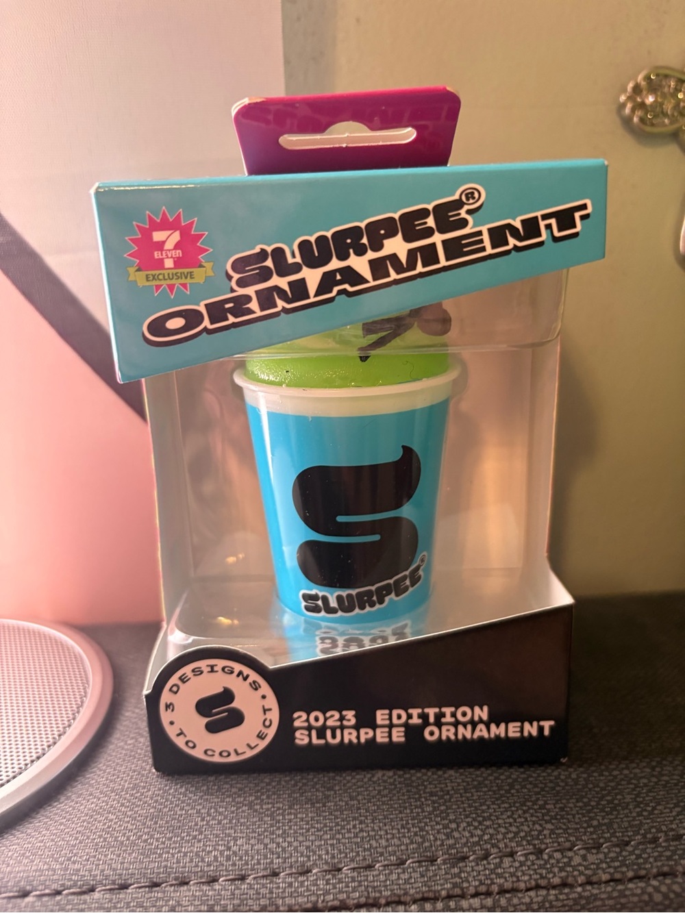 Ornament 2023 Edition - Blue with Green Lid